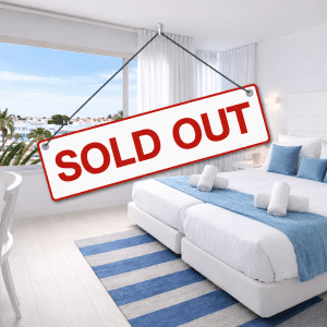 2027 1 Bedroom Apartment Prainha Clube with Pool View - for 2 SITA Long Weekend