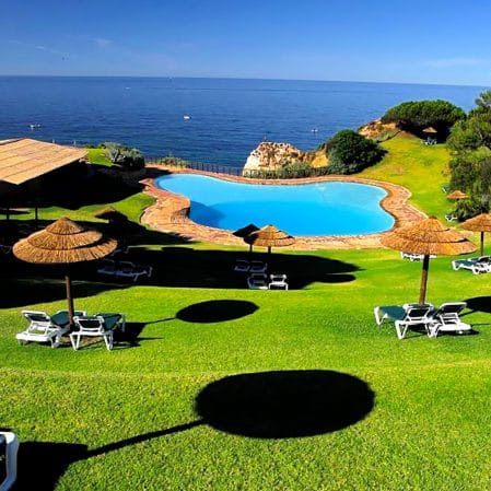 Soul-In-The-Algarve-SITA-Accommodation-poolside